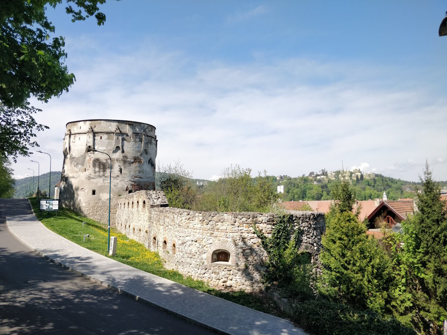 Fortificațiile medievale ale Brașovului, Bastionul Postăvarilor